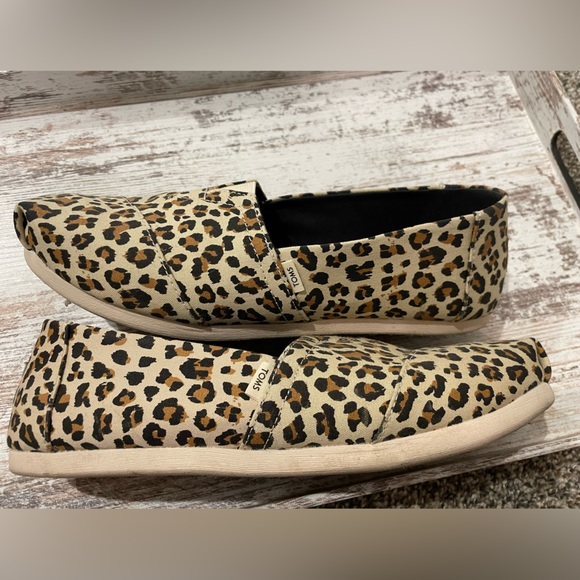 Toms Cheetah/Leopard Women’s 8.5 - Picture 3 of 5